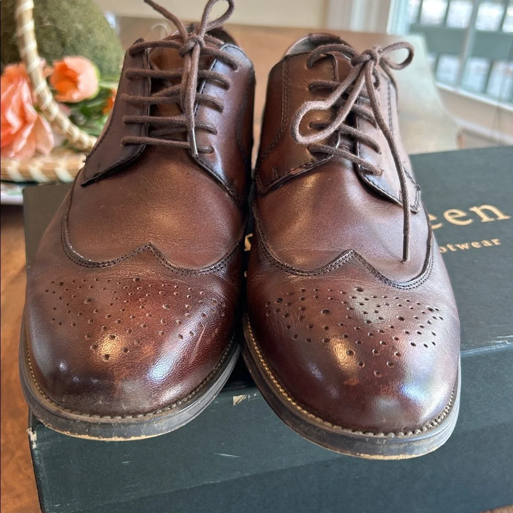 Men’s Wingtip Oxford Dress Shoes - Picture 3 of 13